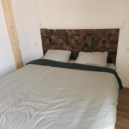 Linoli Vue Chalet